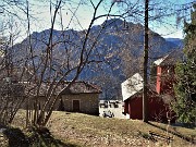 59 Al Rif. Piazza (767 m) con vista in Moregallo